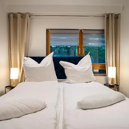 Semesterbostad Boxi Jungle House - Unique In Friedrichshain - 3br Berlin