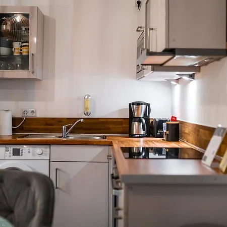 Boxi Jungle House - Unique In Friedrichshain - 3br