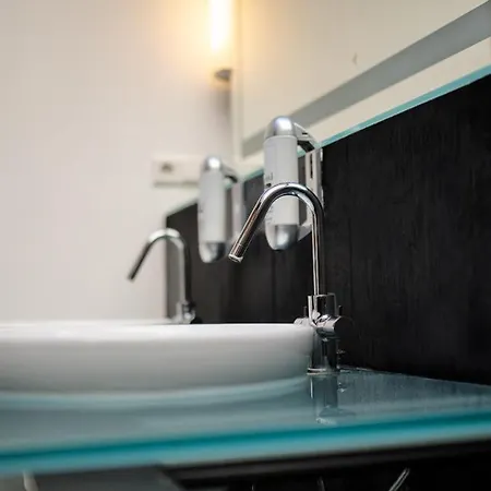 Boxi Jungle House - Unique In Friedrichshain - 3br Берлин