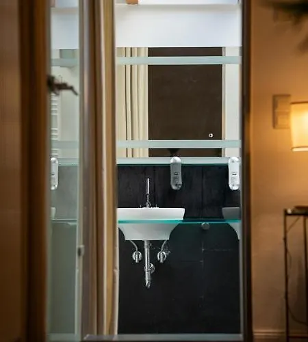 בית נופש Boxi Jungle House - Unique In Friedrichshain - 3br *