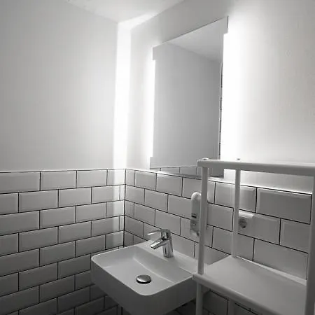 Boxi Jungle House - Unique In Friedrichshain - 3br