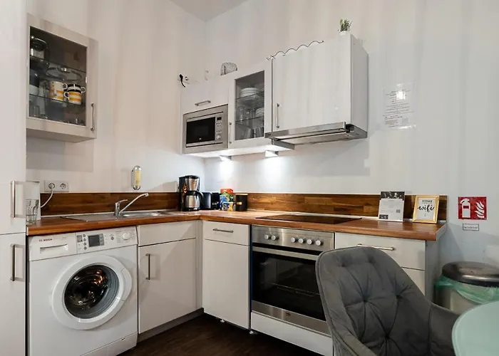 Boxi Jungle House - Unique In Friedrichshain - 3br *