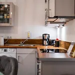 Boxi Jungle House - Unique In Friedrichshain - 3br