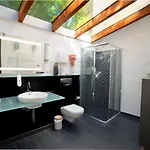 Boxi Jungle House - Unique In Friedrichshain - 3br